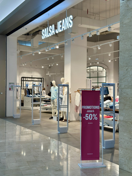 <strong>SOLDES D'&Eacute;T&Eacute;</strong>